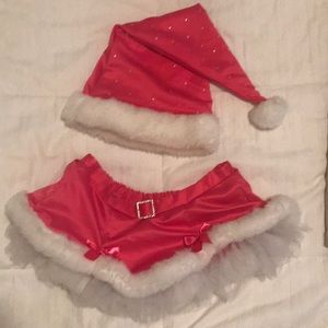 Victoria’s Secret sexy little Santa outfit 🎄👠💋
